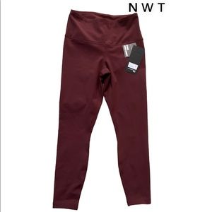 ɴ ᴡ ᴛ . 90 ᴅᴇɢʀᴇᴇ ʙʏ ʀᴇғʟᴇх. ᴀɴᴋʟᴇ ʟᴇɴɢᴛʜ ʟᴇɢɢɪɴɢs sᴍᴀʟʟ.